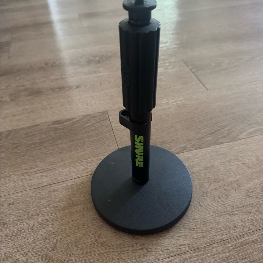 Shure 6” Microphone Stand